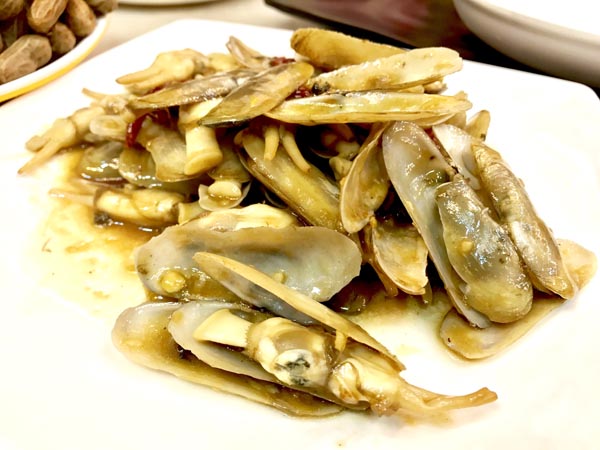 Local Seafood, Pipis at Bao's BBQ in Nanjing [宝记烧烤，南京]